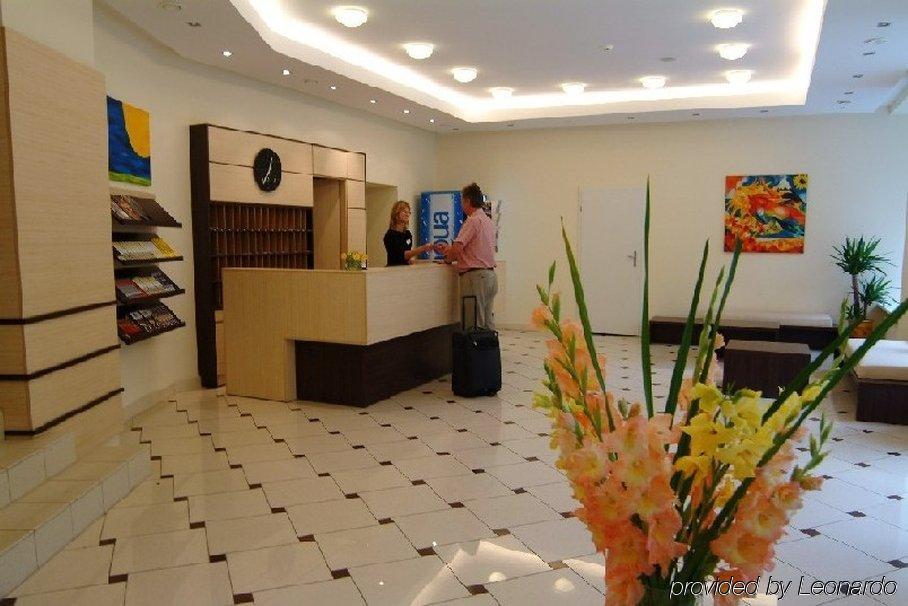 Hotel Ivolita 3*